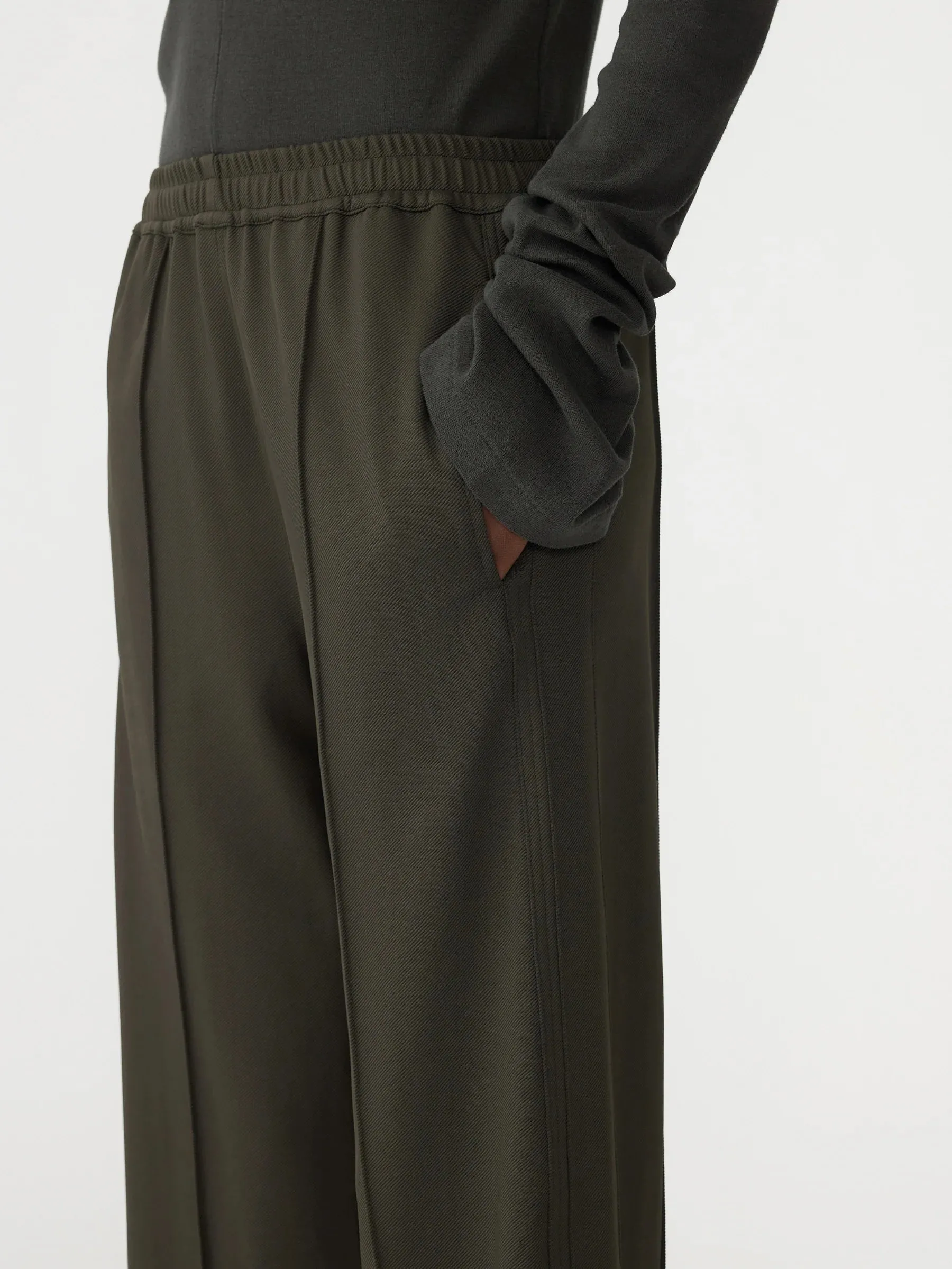 Bassike Twill Pinstitch Detail Pant in Dark Olive